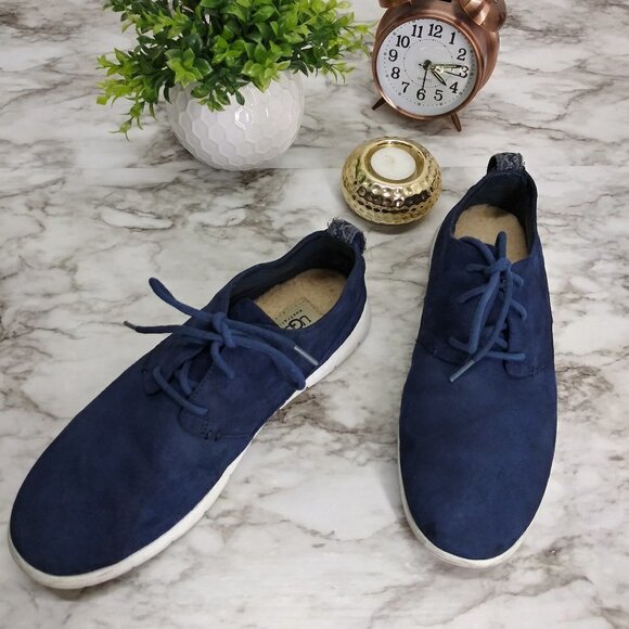 UGG navy suede light weight Oxfords Sneakers sz.10 - Picture 1 of 14